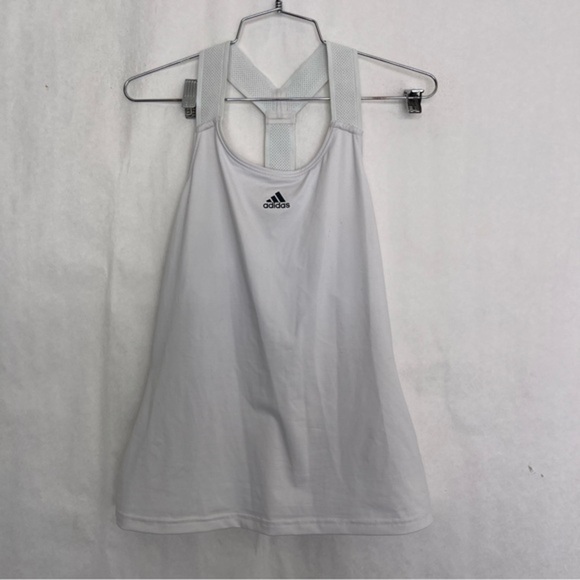 5/$25 Adidas Aeroready fitted tank top white size medium - Picture 1 of 4